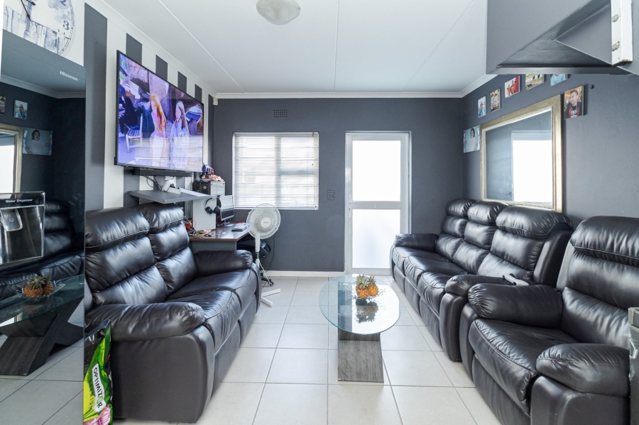 2 Bedroom Property for Sale in Bardale Village Western Cape